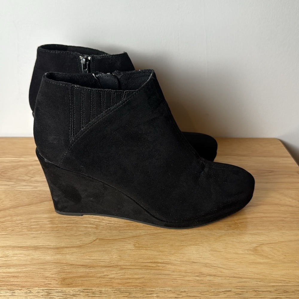 Rampage Women's Booties size 8.5 Wedge Black Faux Suede Booties - Picture 6 of 11